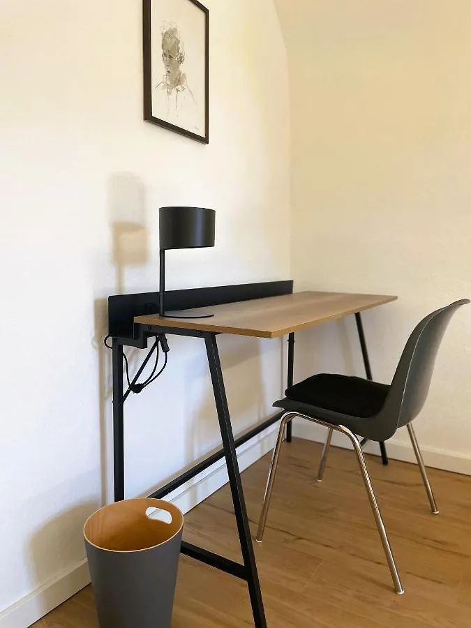 Ruhige 3 Zimmer Wohnung Gut Angebunden Düsseldorf
