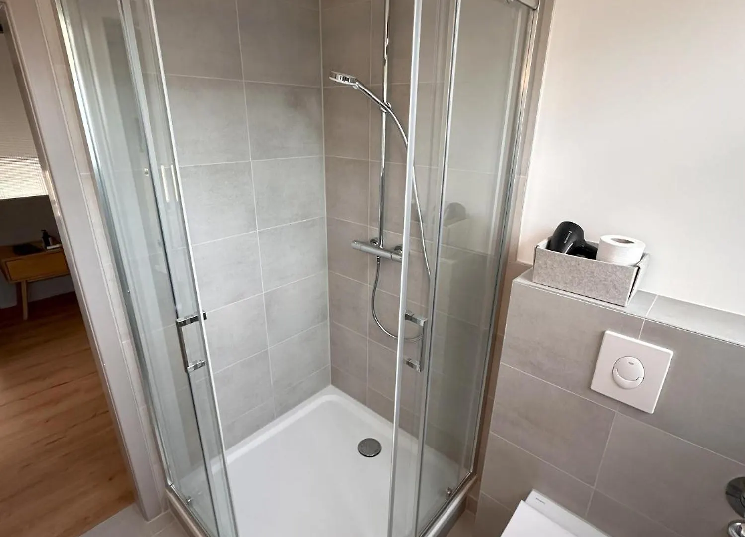 Appartamento Ruhige 3 Zimmer Wohnung Gut Angebunden Düsseldorf